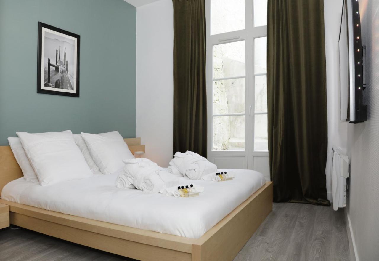 Suite Cosy Flat - Hyper-Centre Avec Sauna Privatif Senlis  Bagian luar foto