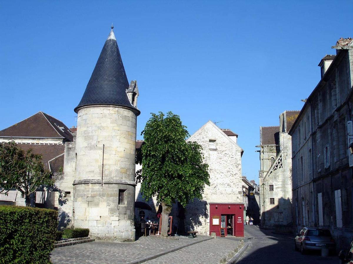 Suite Cosy Flat - Hyper-Centre Avec Sauna Privatif Senlis  Bagian luar foto