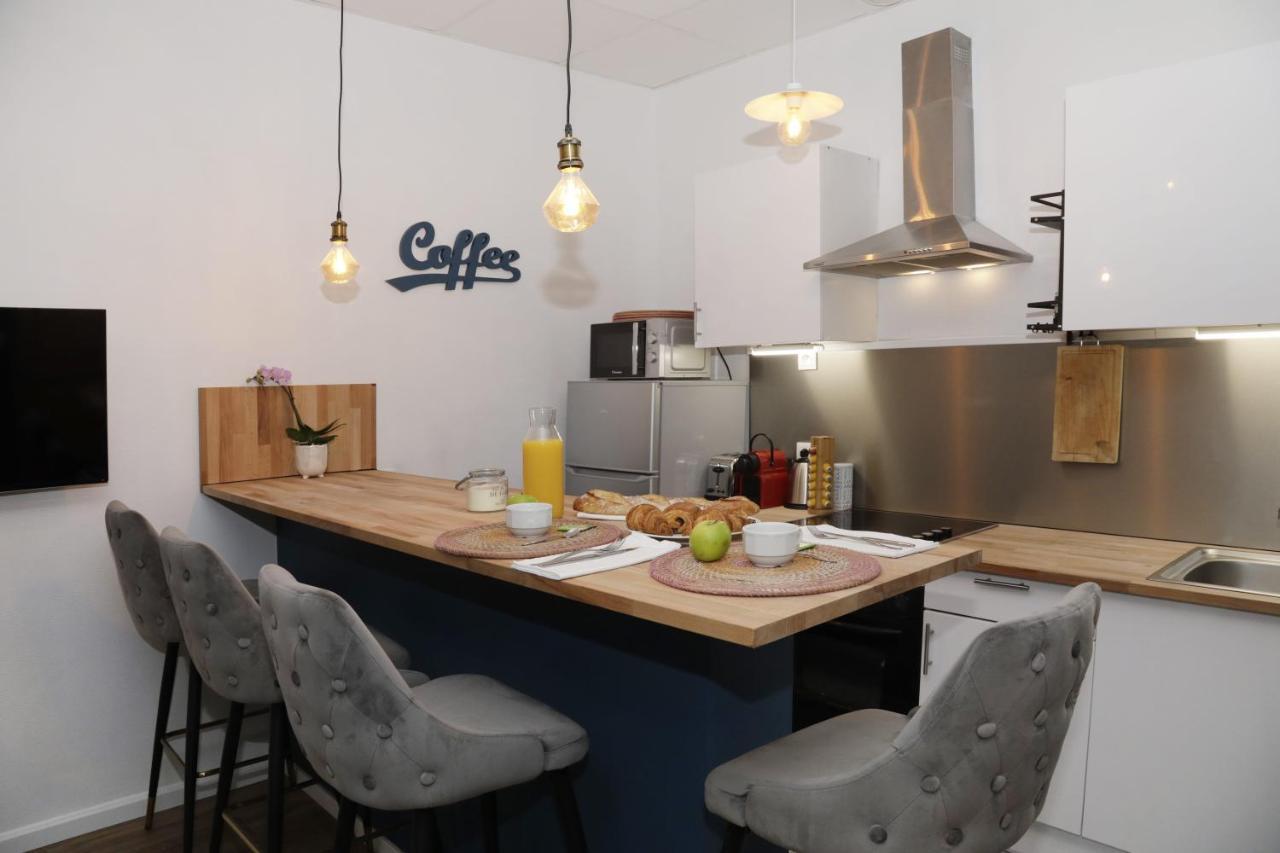 Suite Cosy Flat - Hyper-Centre Avec Sauna Privatif Senlis  Bagian luar foto